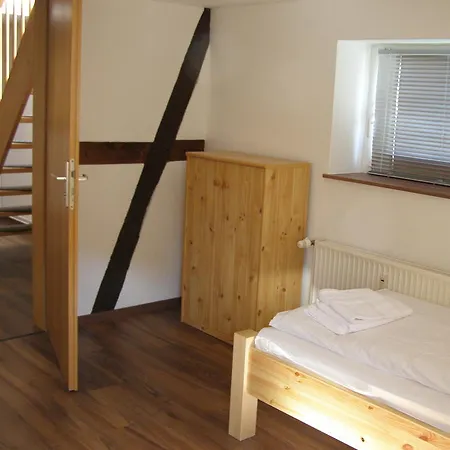 Hotel Alt Vinnhorst 2*