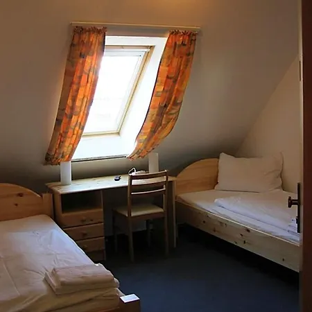 Alt Vinnhorst Szálloda 2*