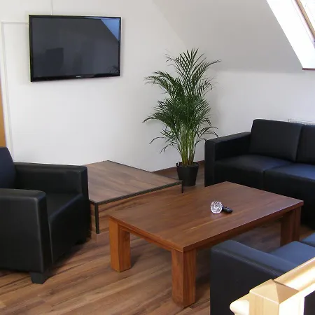 Alt Vinnhorst 2* Hannover